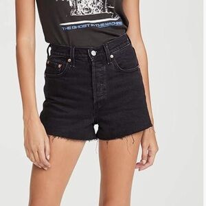 Levis Ribcage Short